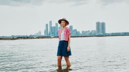 Sarah Burton image