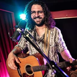 Solo Acoustic ft. Kyle Brown image