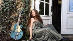 Shannon LaBrie image