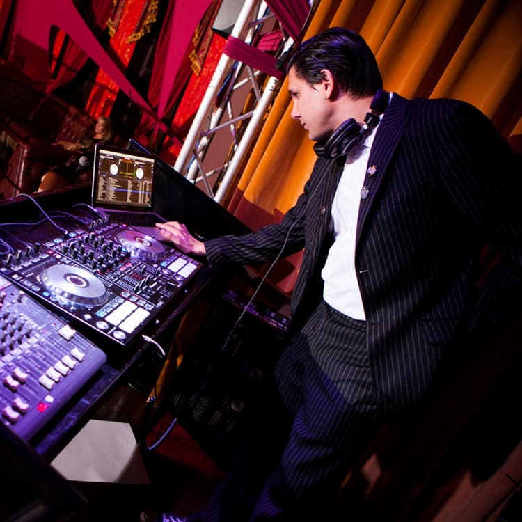event-image
