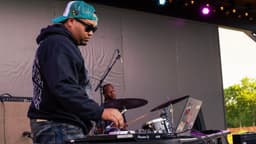 Dj Wangz image