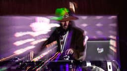 Teddy Roxpin image